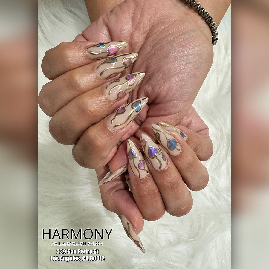 April_Trending nail collections